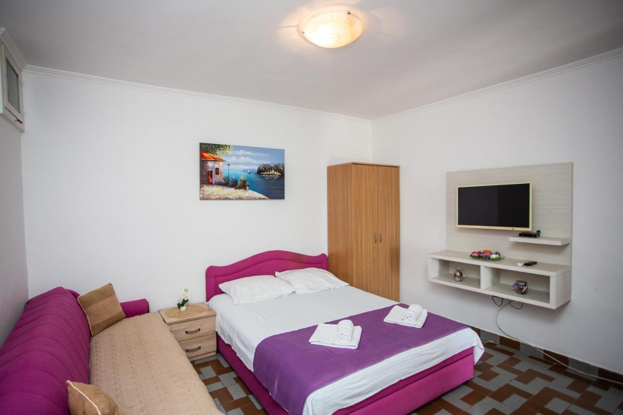 Apartments Jelena Улцинь Экстерьер фото