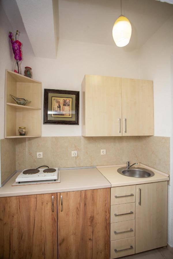 Apartments Jelena Улцинь Экстерьер фото