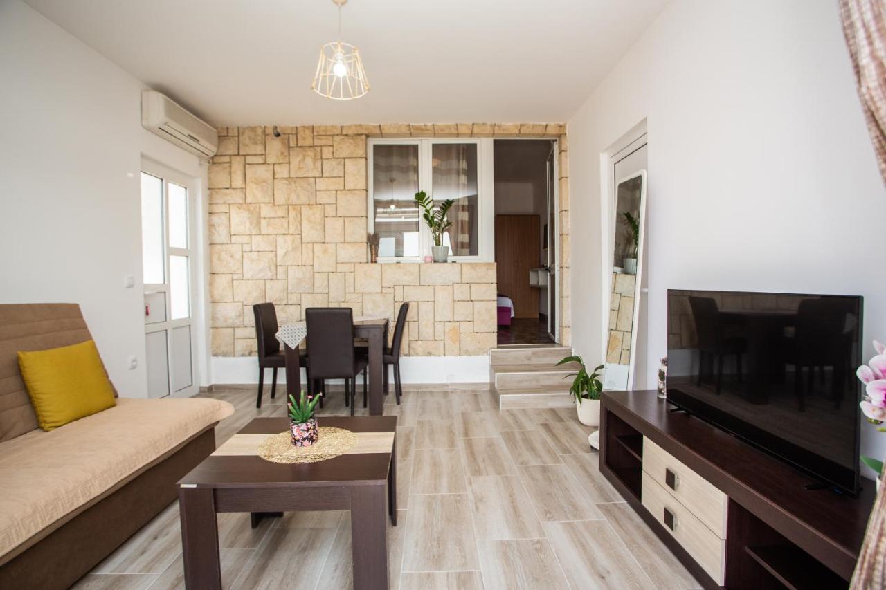 Apartments Jelena Улцинь Экстерьер фото